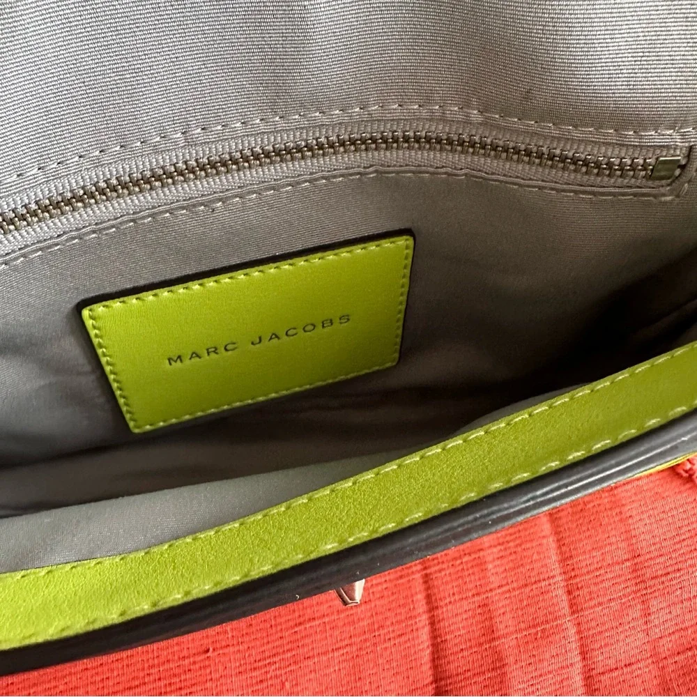 Marc Jacobs J Marc shoulder bag in green glow, new without tag - Picture 4 of 4